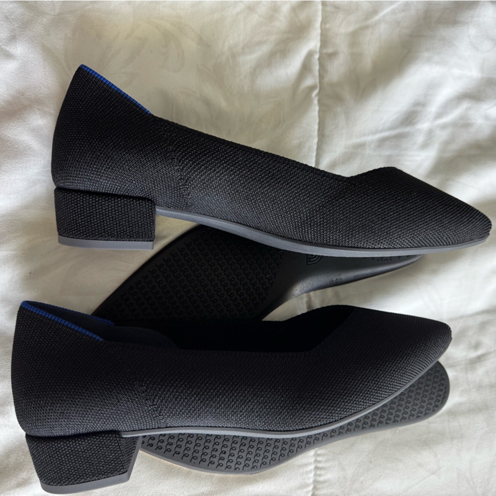 Rothy’s- the high pointed pump- size 9.5w black worn once